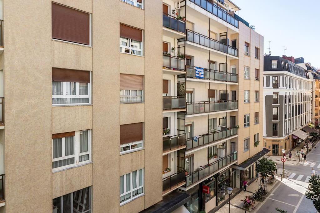 Terraza Playa Y Calle Peatonal Ess03377 San Sebastian Exterior photo