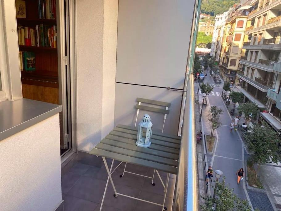 Terraza Playa Y Calle Peatonal Ess03377 San Sebastian Exterior photo